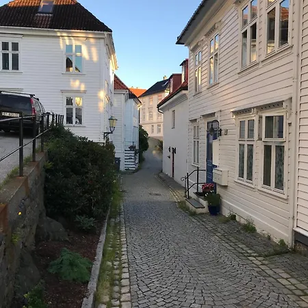 Studio Above Bryggen With Local Charm Bergen Exterior photo